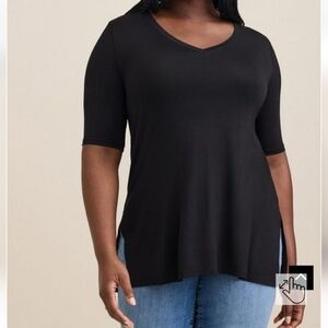 🆕️ BLACK SUPER SOFT V NECK FAVORITE TUNIC WITH SIDE SLITS